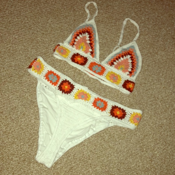 Forever 21 Other - Forever 21 crochet Bikini small top large bottom